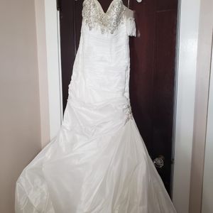 Wedding gown